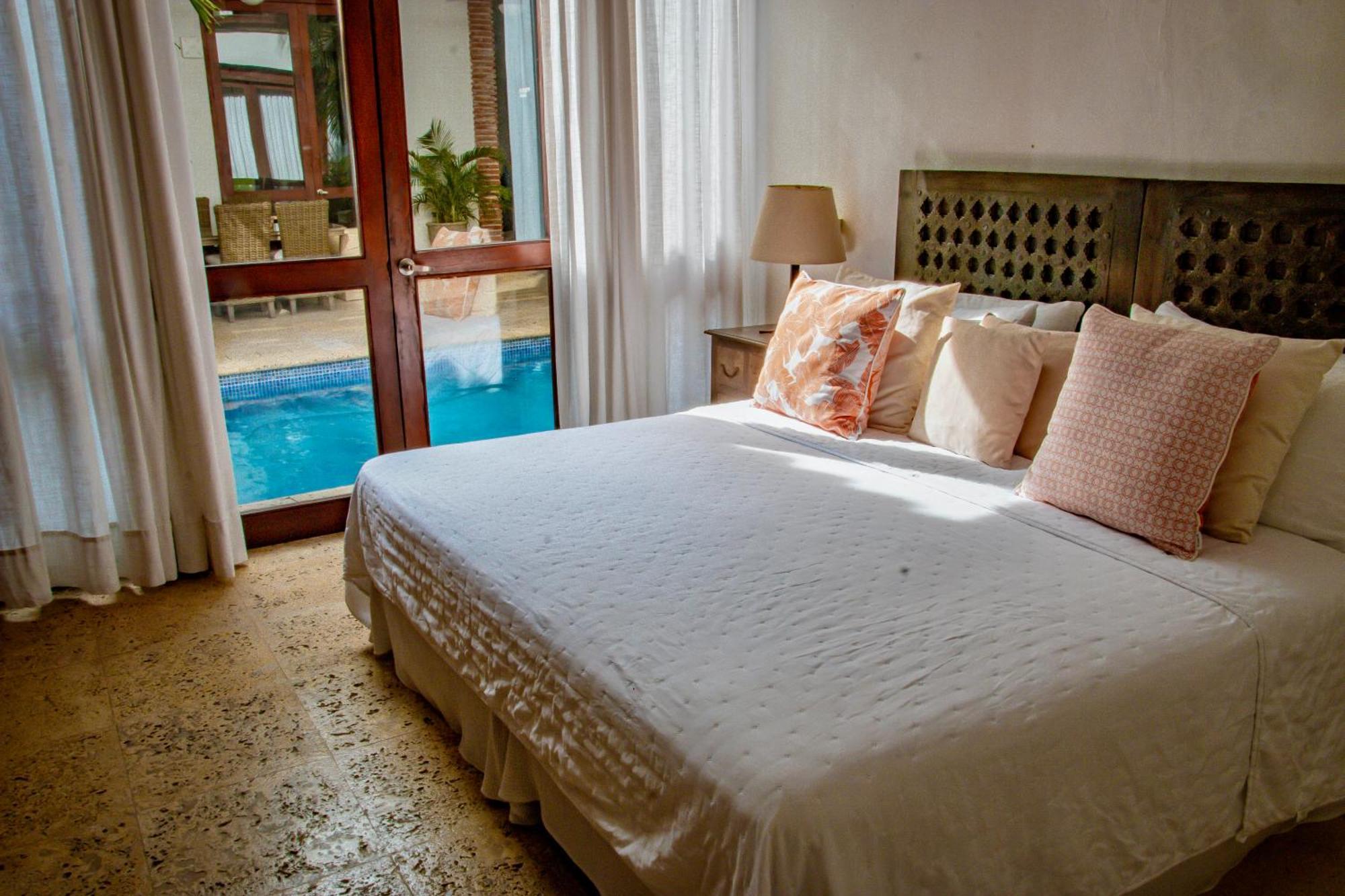 5 Bedroom Inside Of The Walled * Cartagena