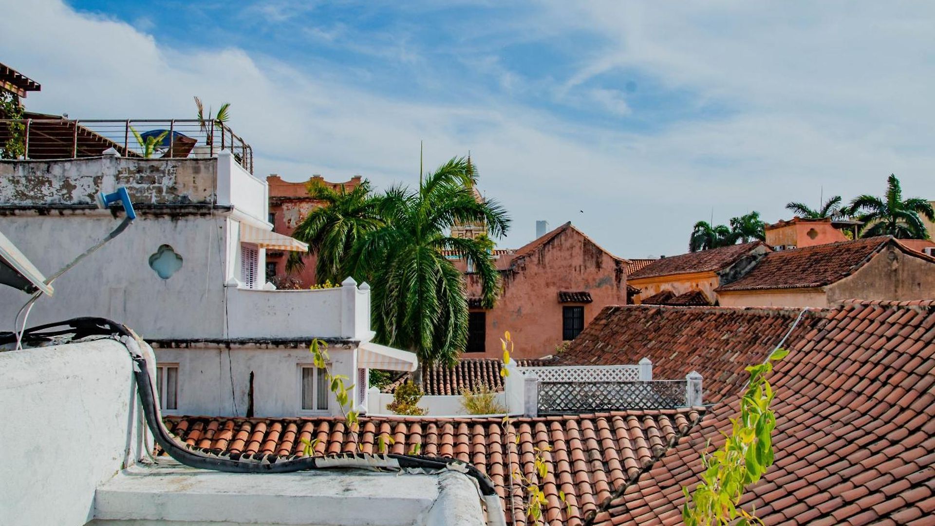 5 Bedroom Inside Of The Walled