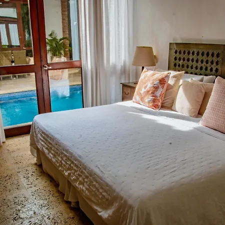 5 Bedroom Inside Of The Walled * Cartagena