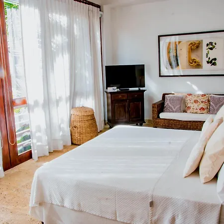 Сasa de vacaciones 5 Bedroom Inside Of The Walled *