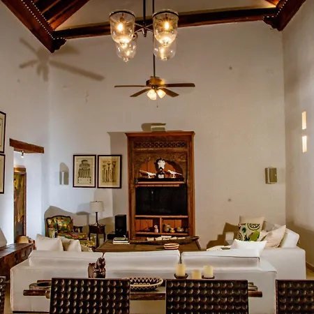 5 Bedroom Inside Of The Walled Сasa de vacaciones