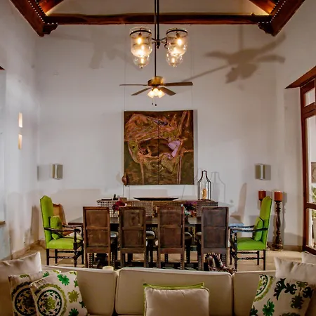 5 Bedroom Inside Of The Walled * Cartagena