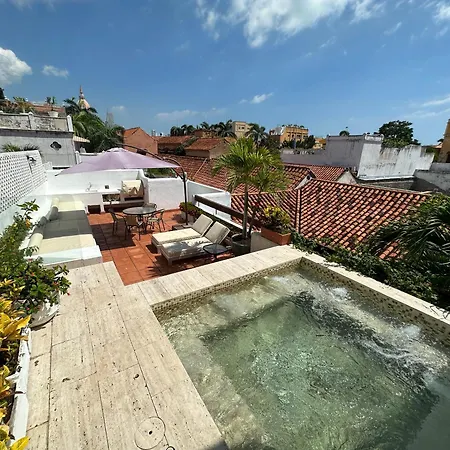 Сasa de vacaciones 5 Bedroom Inside Of The Walled *