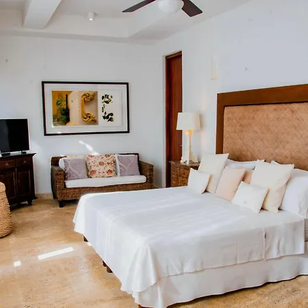 5 Bedroom Inside Of The Walled * Cartagena