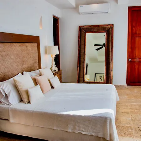 Сasa de vacaciones 5 Bedroom Inside Of The Walled