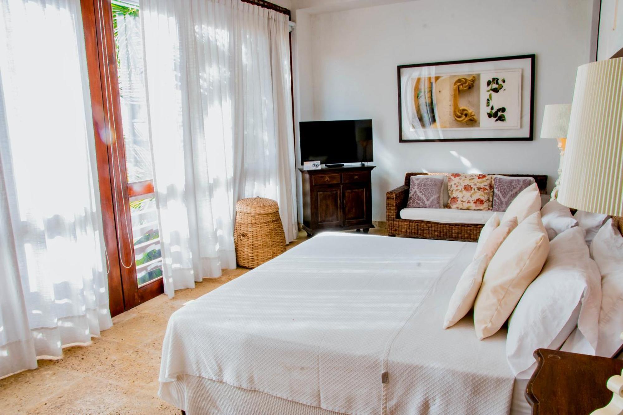 Сasa de vacaciones 5 Bedroom Inside Of The Walled *